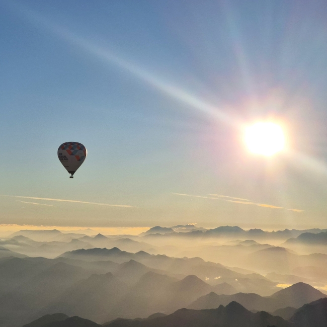 Alpenüberquerung im Heißluftballon